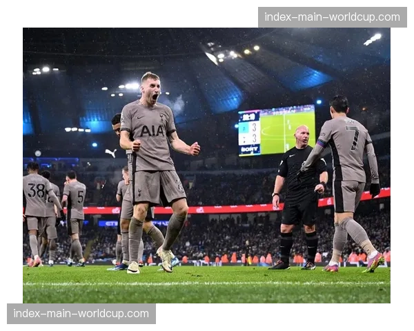 战术复盘:那不勒斯“放弃控球”策略生效,成功限制曼城进攻转化